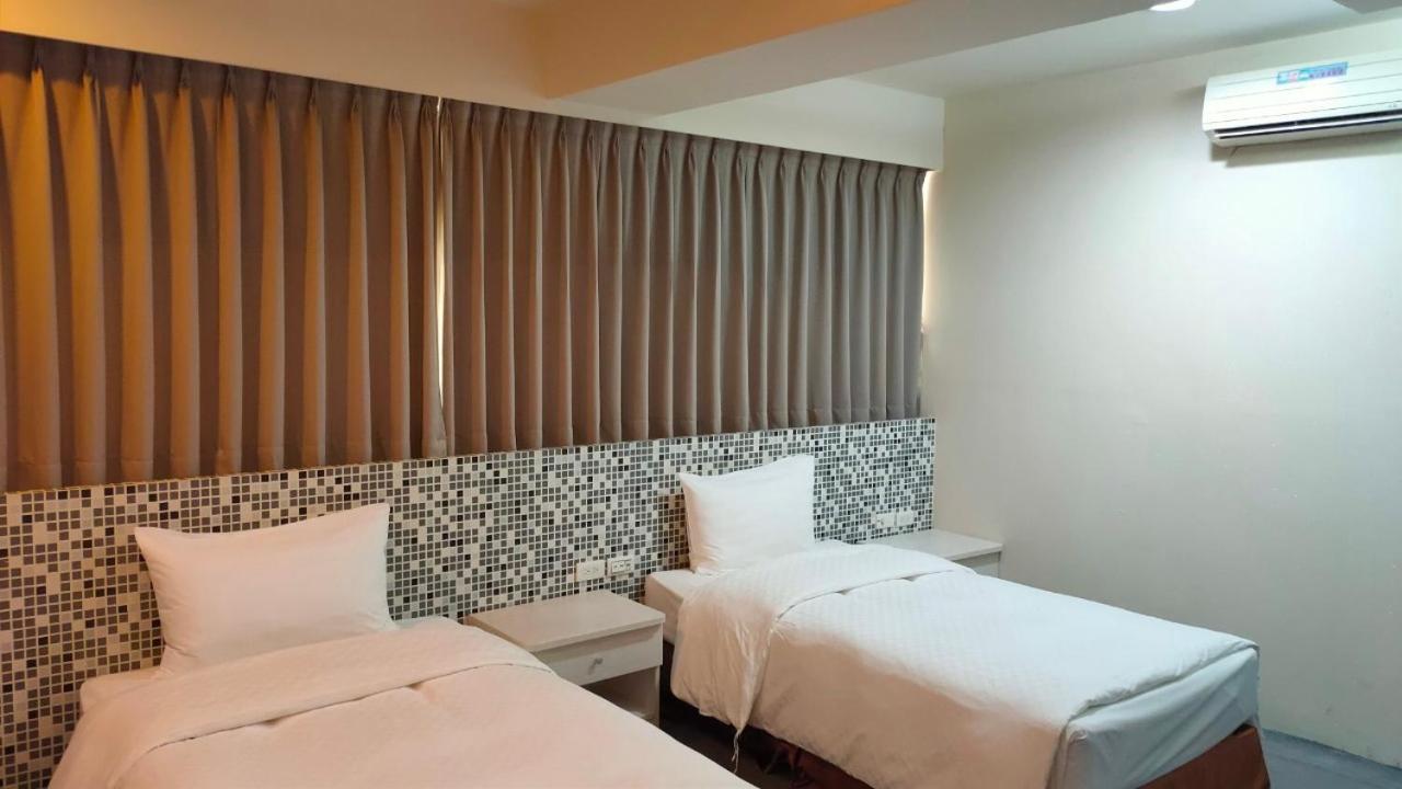 Shun-Yi Business Hotel Цзяї Екстер'єр фото