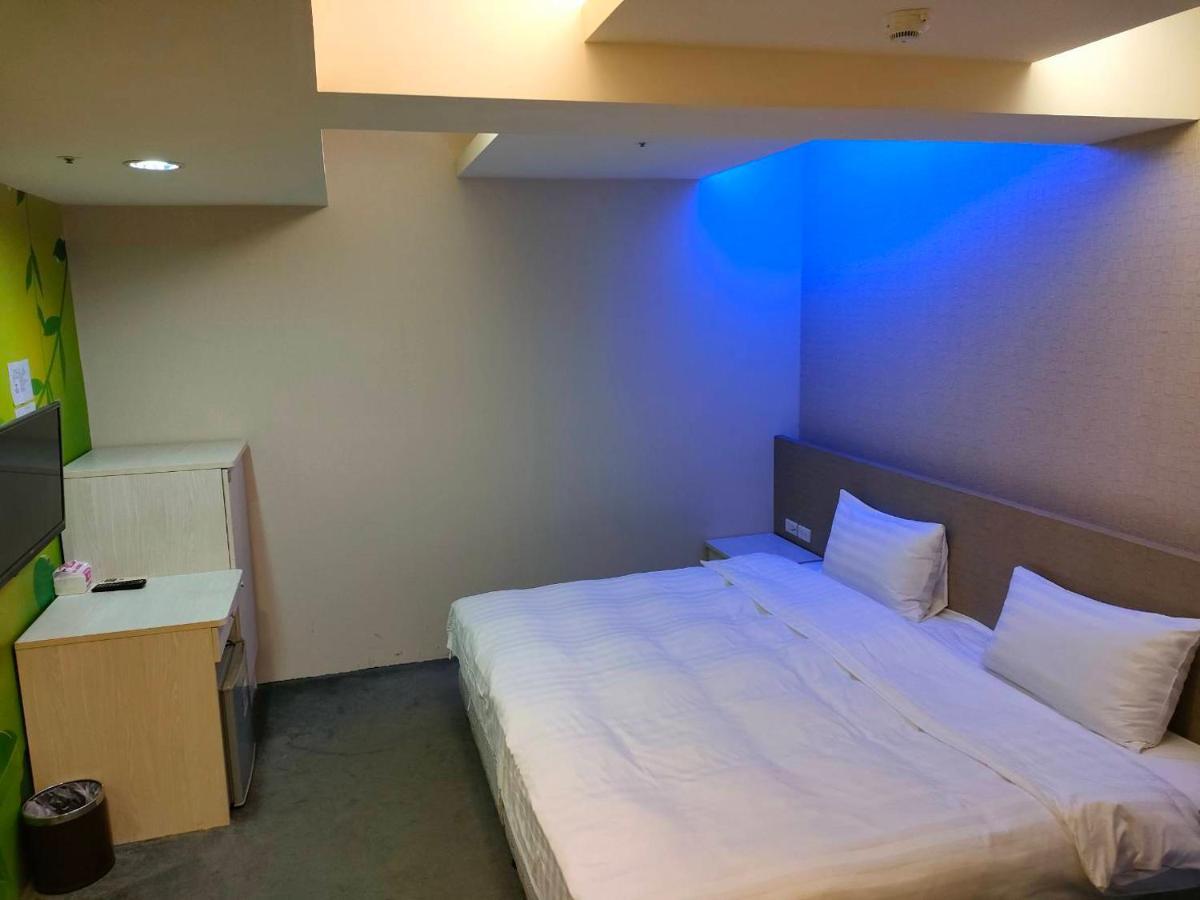 Shun-Yi Business Hotel Цзяї Екстер'єр фото