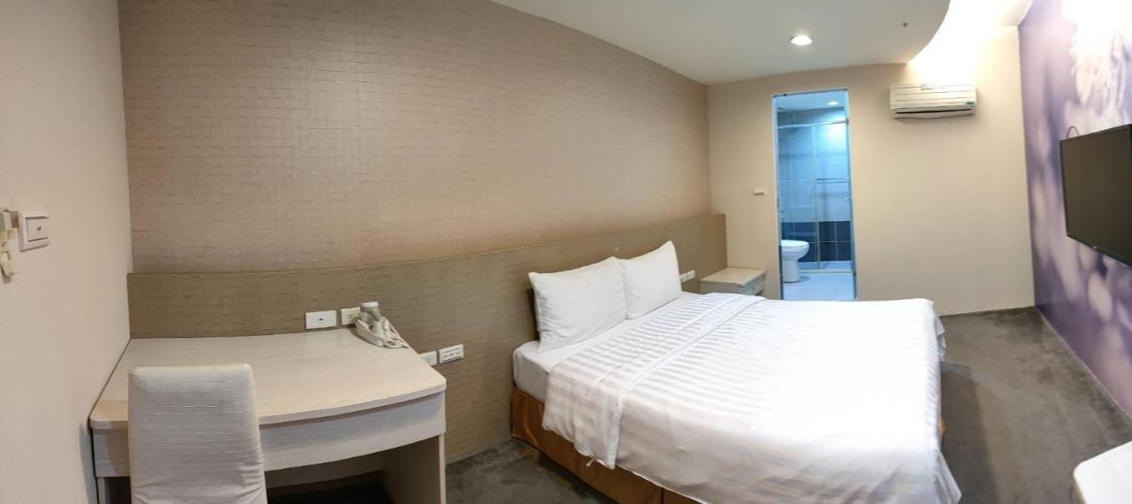 Shun-Yi Business Hotel Цзяї Екстер'єр фото
