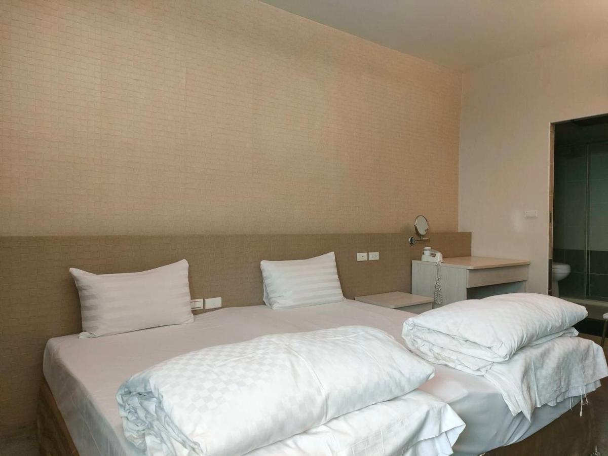 Shun-Yi Business Hotel Цзяї Екстер'єр фото