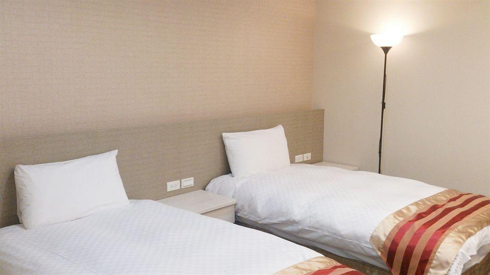 Shun-Yi Business Hotel Цзяї Екстер'єр фото