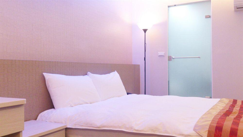 Shun-Yi Business Hotel Цзяї Екстер'єр фото