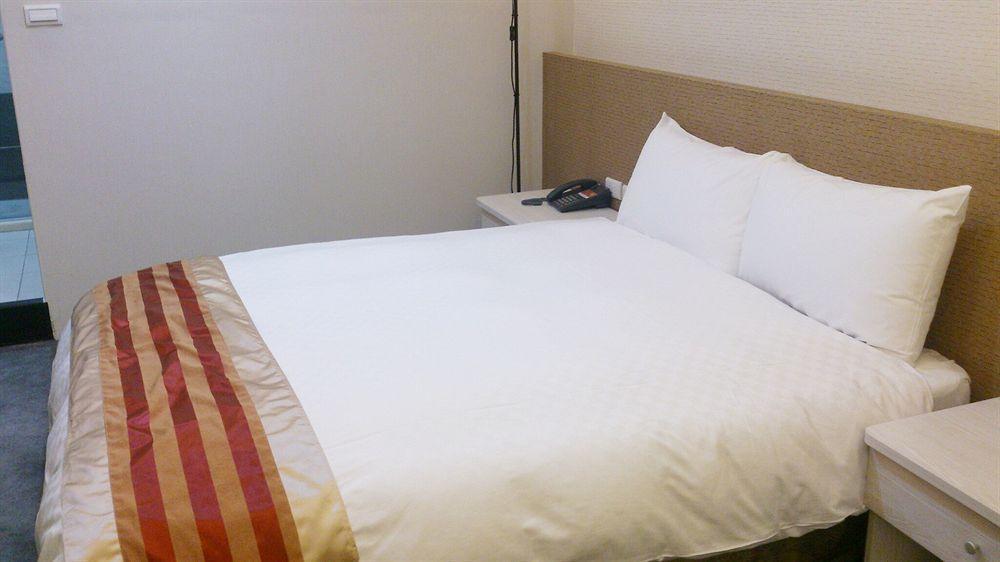 Shun-Yi Business Hotel Цзяї Екстер'єр фото