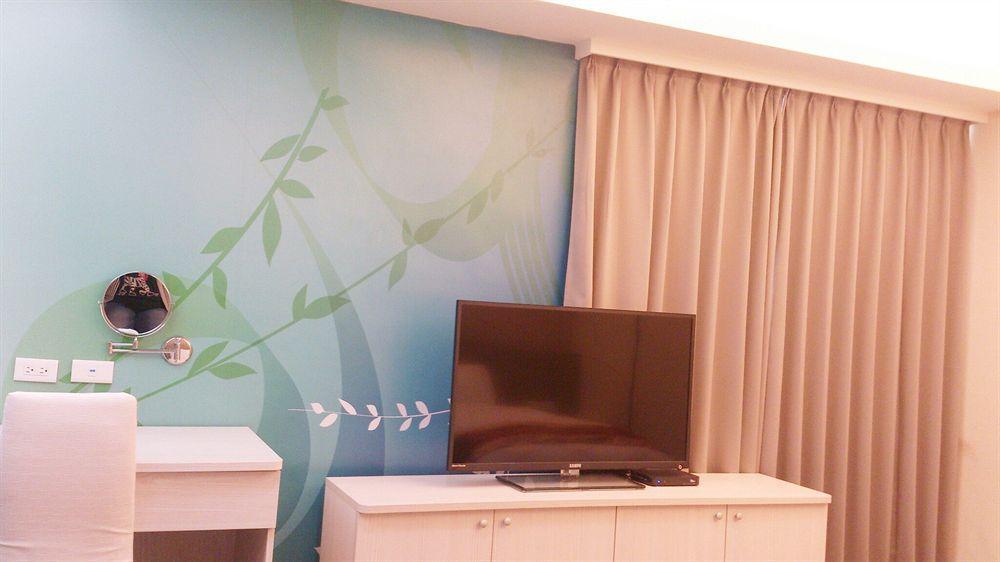 Shun-Yi Business Hotel Цзяї Екстер'єр фото
